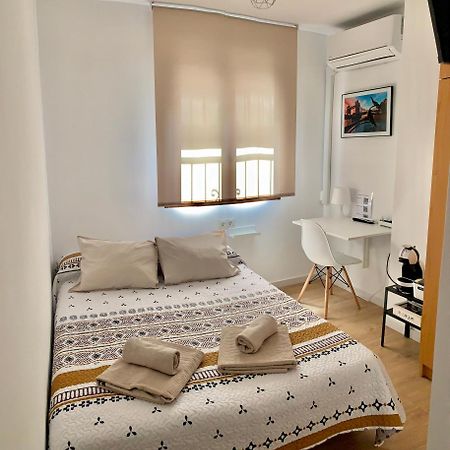 Habitacion Gonzalez มาลากา ภายนอก รูปภาพ