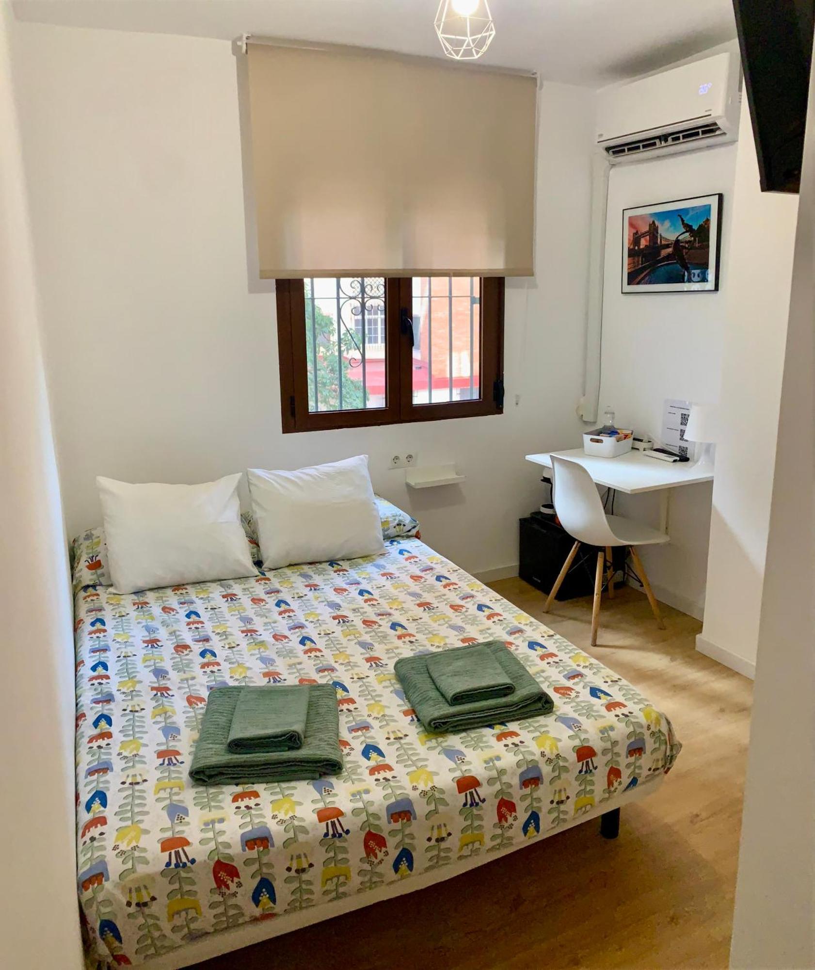 Habitacion Gonzalez มาลากา ภายนอก รูปภาพ